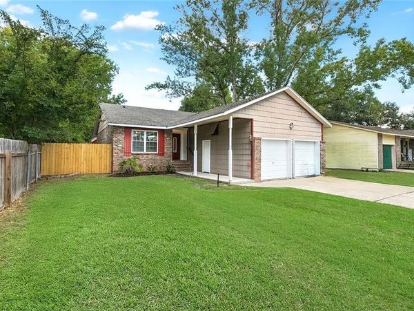 4022 PARKBROOK Drive, Slidell, LA 70458