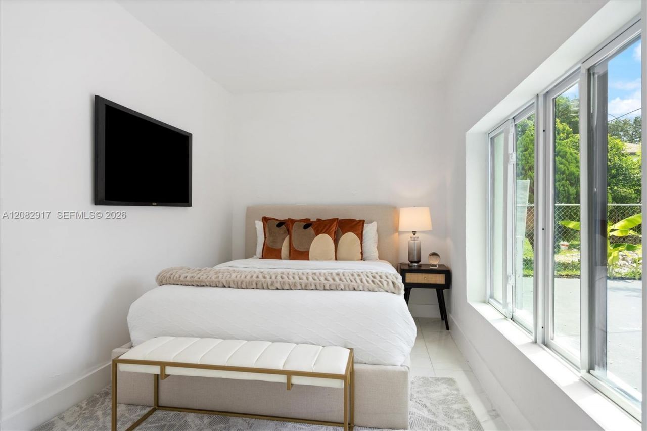 94 NW 48th St, Miami, FL 33127 Photo