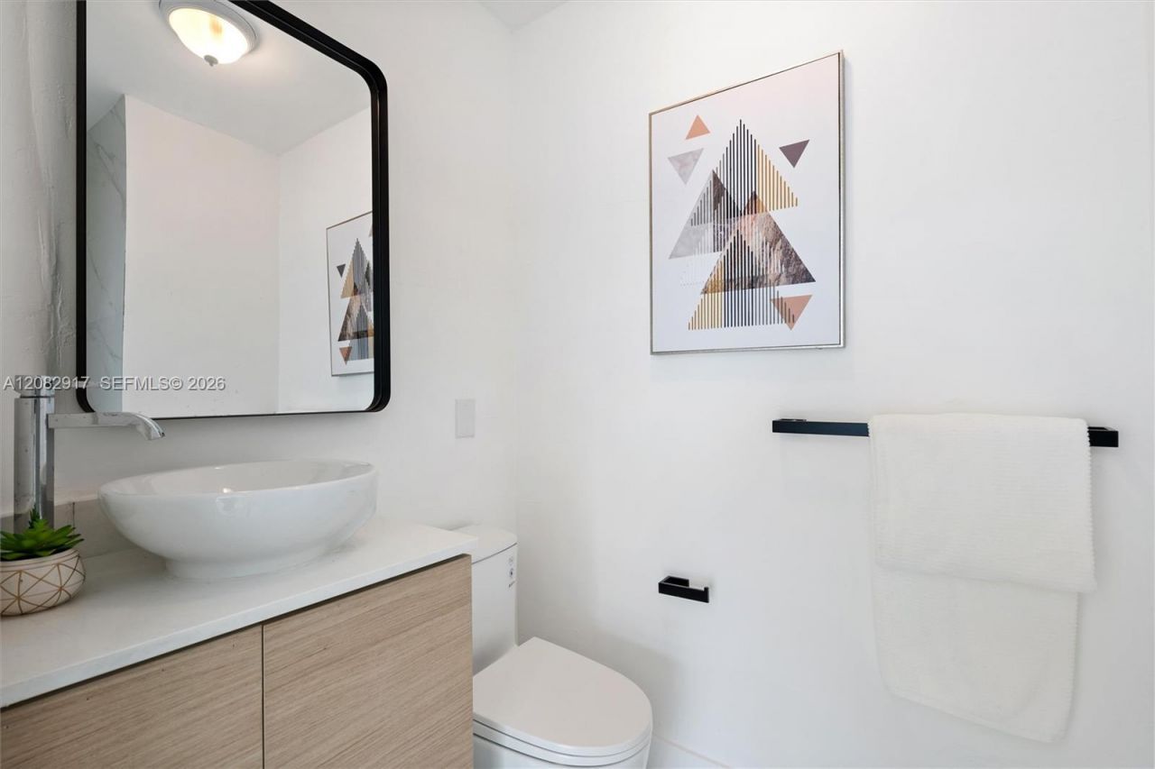 94 NW 48th St, Miami, FL 33127 Photo