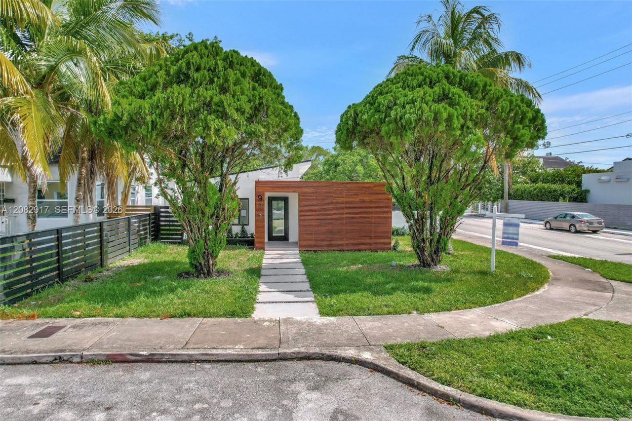 94 NW 48th St, Miami, FL 33127 Photo