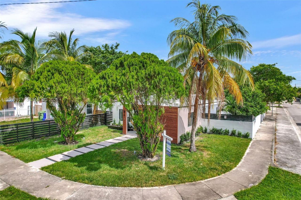 94 NW 48th St, Miami, FL 33127 Photo