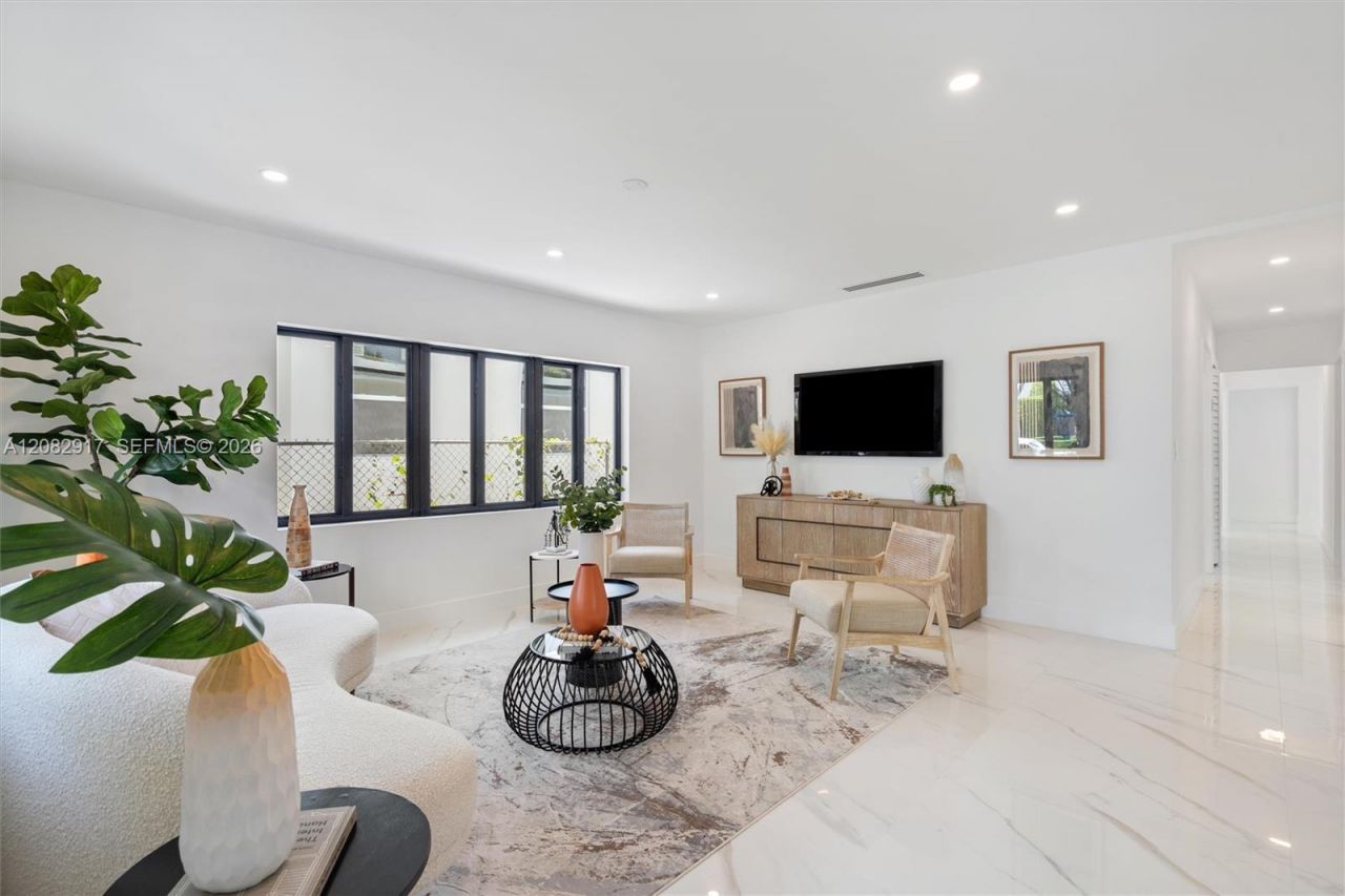 94 NW 48th St, Miami, FL 33127 Photo