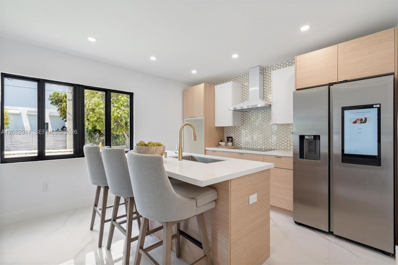 94 NW 48th St, Miami, FL 33127 Photo