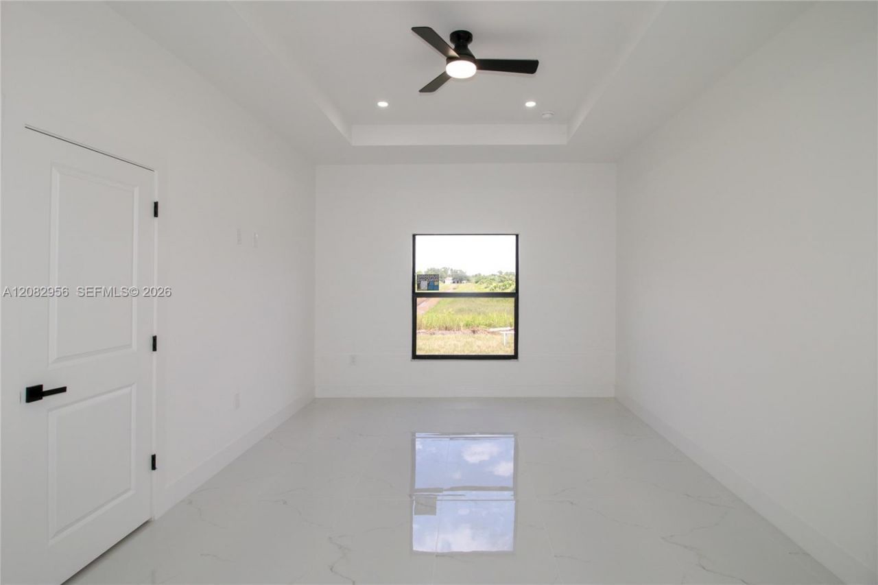 943 Commodore St, Lehigh Acres, FL 33974 Photo