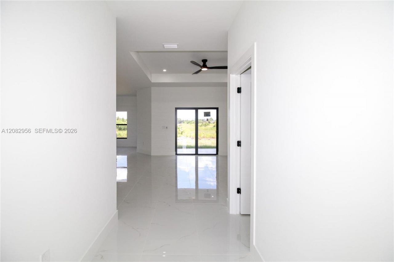 943 Commodore St, Lehigh Acres, FL 33974 Photo