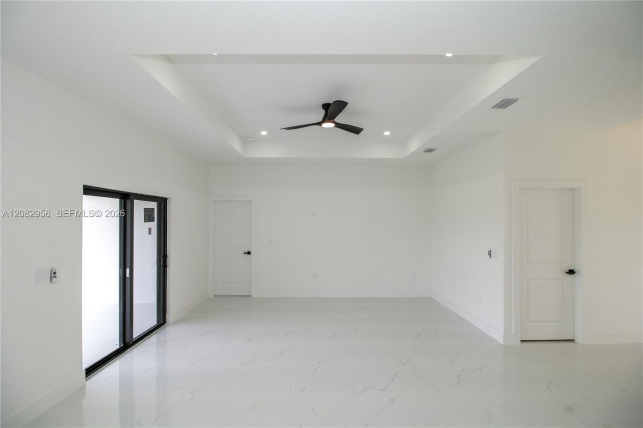 943 Commodore St, Lehigh Acres, FL 33974 Photo