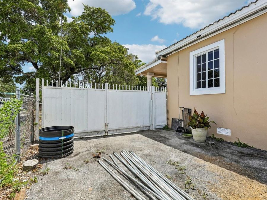 Property Image 36