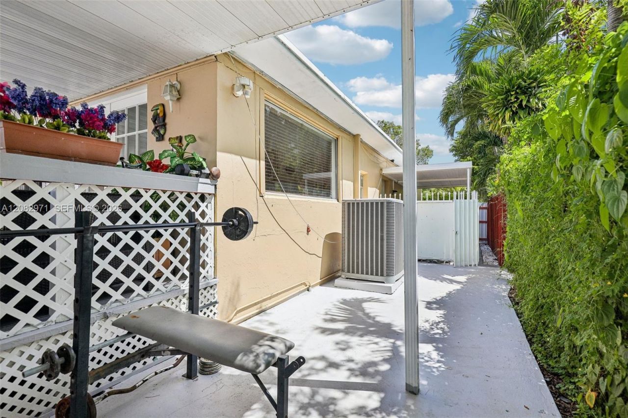 6531 SW 20th St , West Miami, FL 33155 Photo