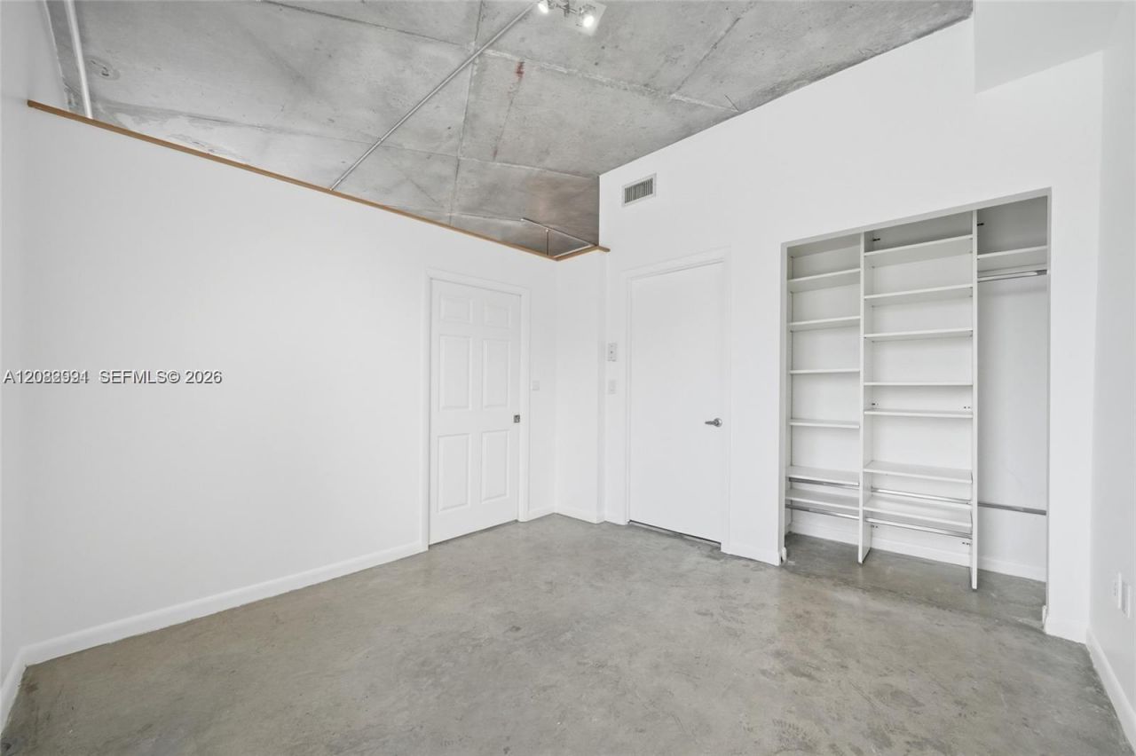 10 SW South River Dr , Unit 804, Miami, FL 33130 Photo