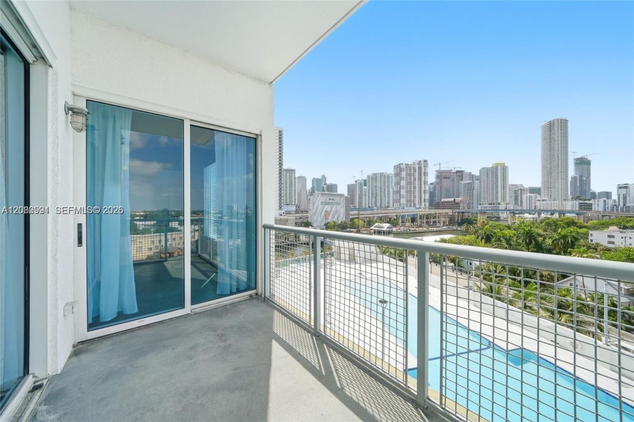 10 SW South River Dr , Unit 804, Miami, FL 33130 Photo
