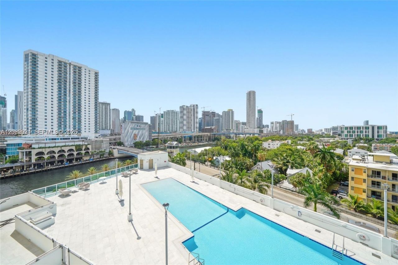 10 SW South River Dr , Unit 804, Miami, FL 33130 Photo
