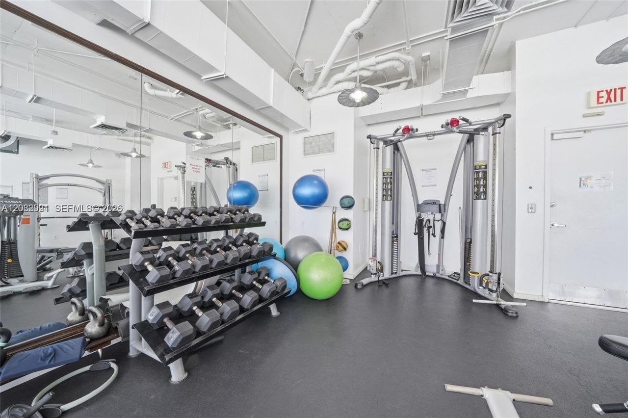 10 SW South River Dr , Unit 804, Miami, FL 33130 Photo