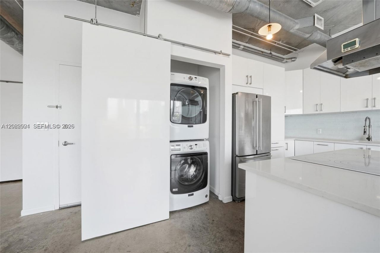 10 SW South River Dr , Unit 804, Miami, FL 33130 Photo