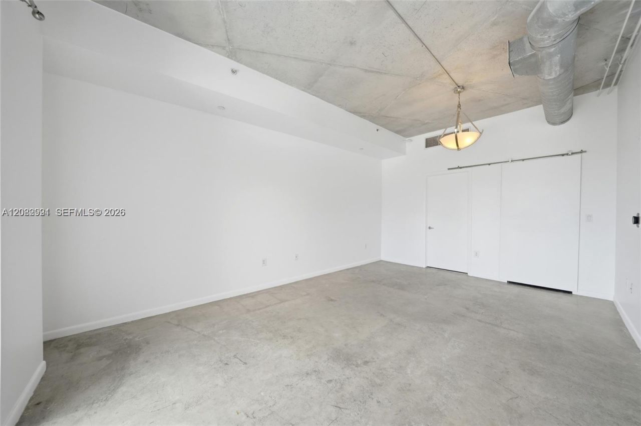 10 SW South River Dr , Unit 804, Miami, FL 33130 Photo