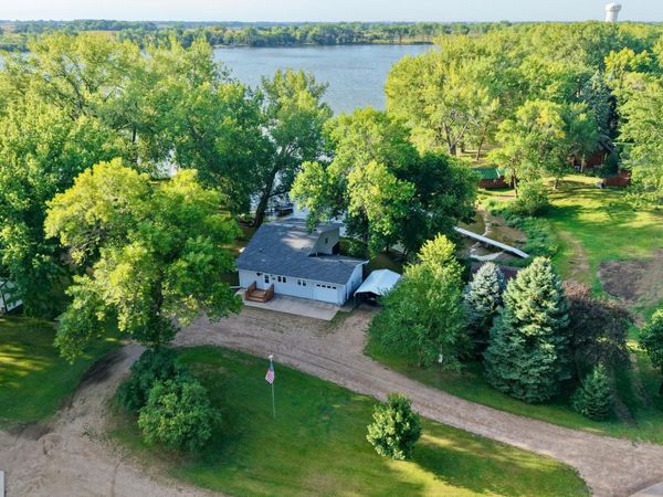 2319 Cottonwood Lake Drive, Windom, MN 56101