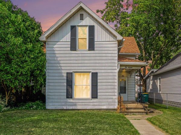 216 W Broadway Street, Mishawaka, IN 46545