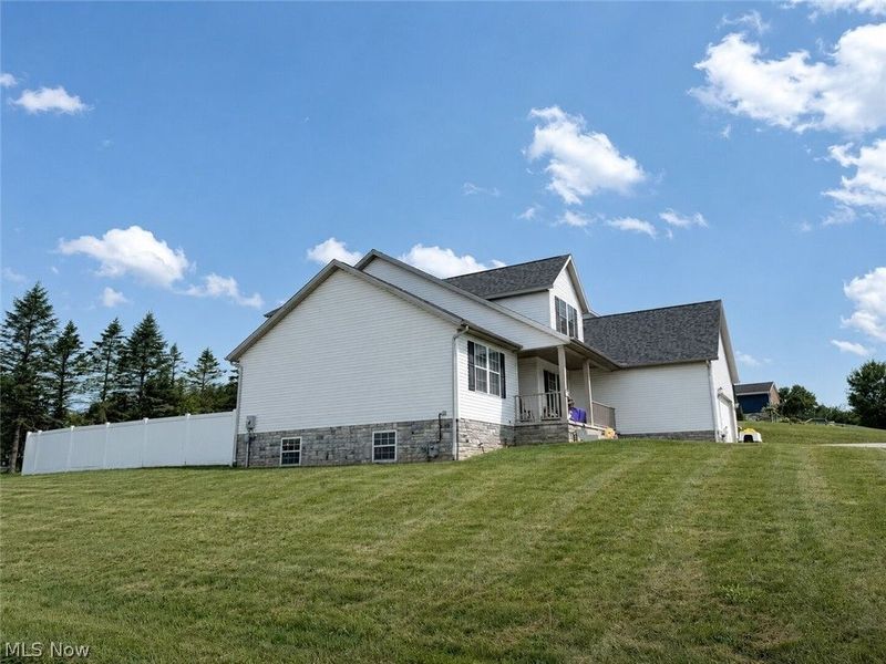 3109 Castle West Circle NW, Massillon, OH 44647 Photo 2