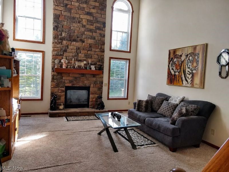 3109 Castle West Circle NW, Massillon, OH 44647 Photo 4