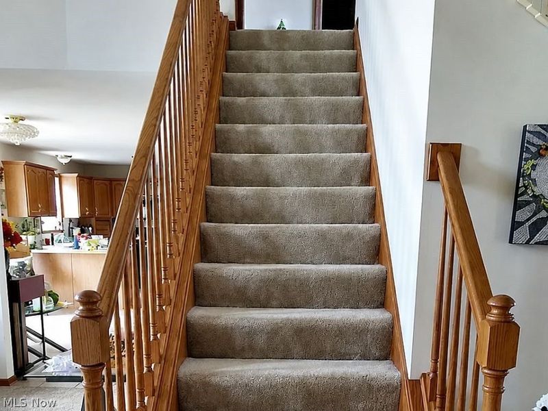 3109 Castle West Circle NW, Massillon, OH 44647 Photo 6