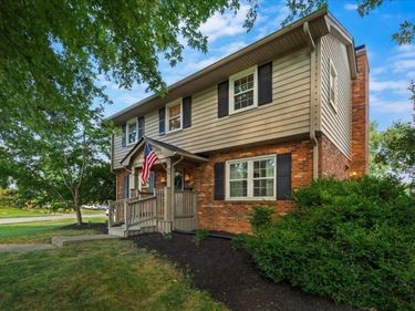 2390 Heather Way, Lexington, KY 40503