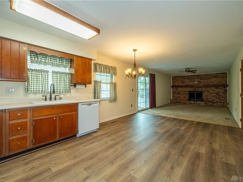 4012 Quail Bush Drive, Dayton, OH 45424 Photo 4