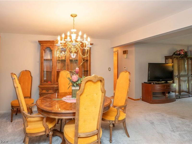 5345 Schario Road NW, Canton, OH 44718 Photo 11