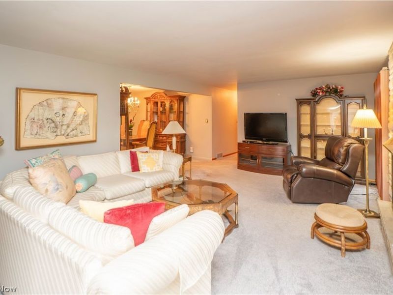 5345 Schario Road NW, Canton, OH 44718 Photo 8