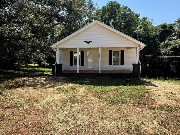 199 West View Street , Rutherfordton, NC 28139