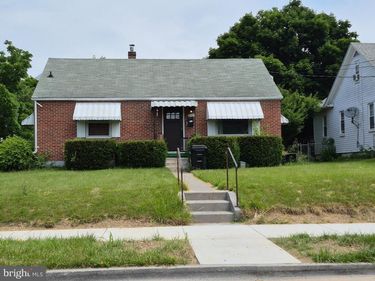 1048 WOODLAND AVENUE , WINCHESTER, VA 22601