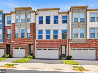 42422 DOGWOOD GLEN SQUARE, STERLING, VA 20166