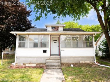 24300 Melrose Avenue, Eastpointe, Mi 48021