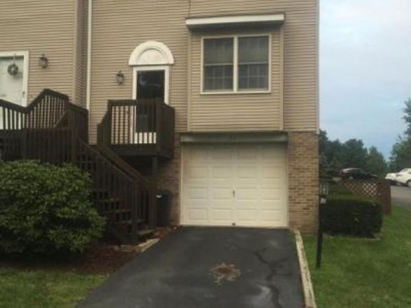 33 Briarwood Way , South Abington Twp, PA 18411