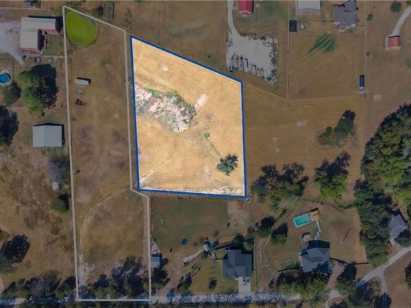 19023 Clear Water Road , Springdale, AR 72762