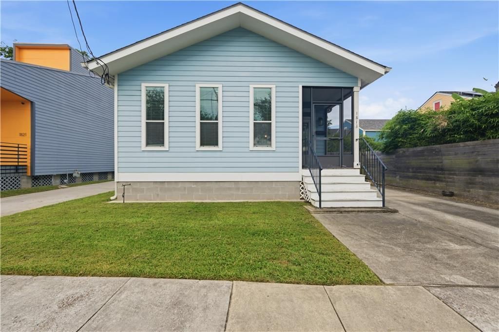 1813 TOLEDANO Street New Orleans, LA 70115