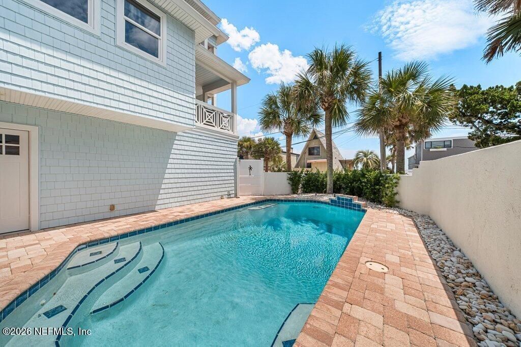 1960 Beach Avenue, Atlantic Beach, FL 32233 Photo