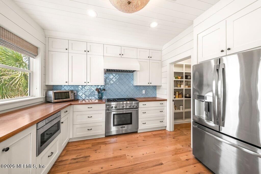 1960 Beach Avenue, Atlantic Beach, FL 32233 Photo