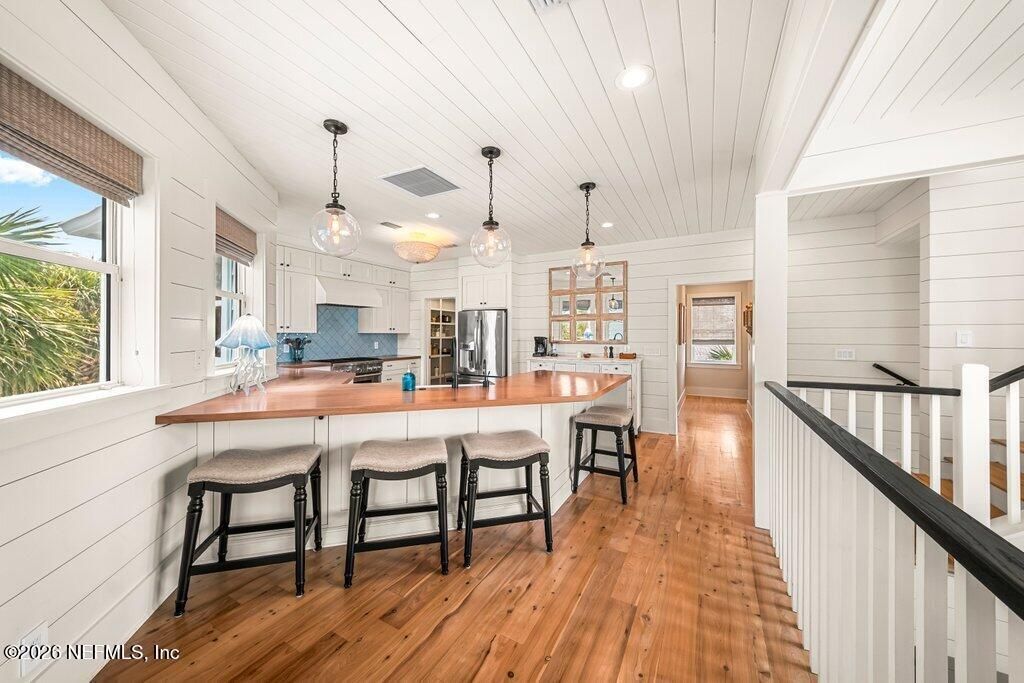 1960 Beach Avenue, Atlantic Beach, FL 32233 Photo