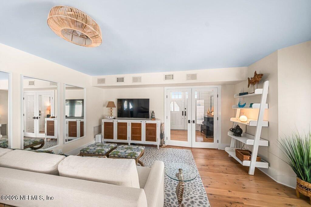 1960 Beach Avenue, Atlantic Beach, FL 32233 Photo