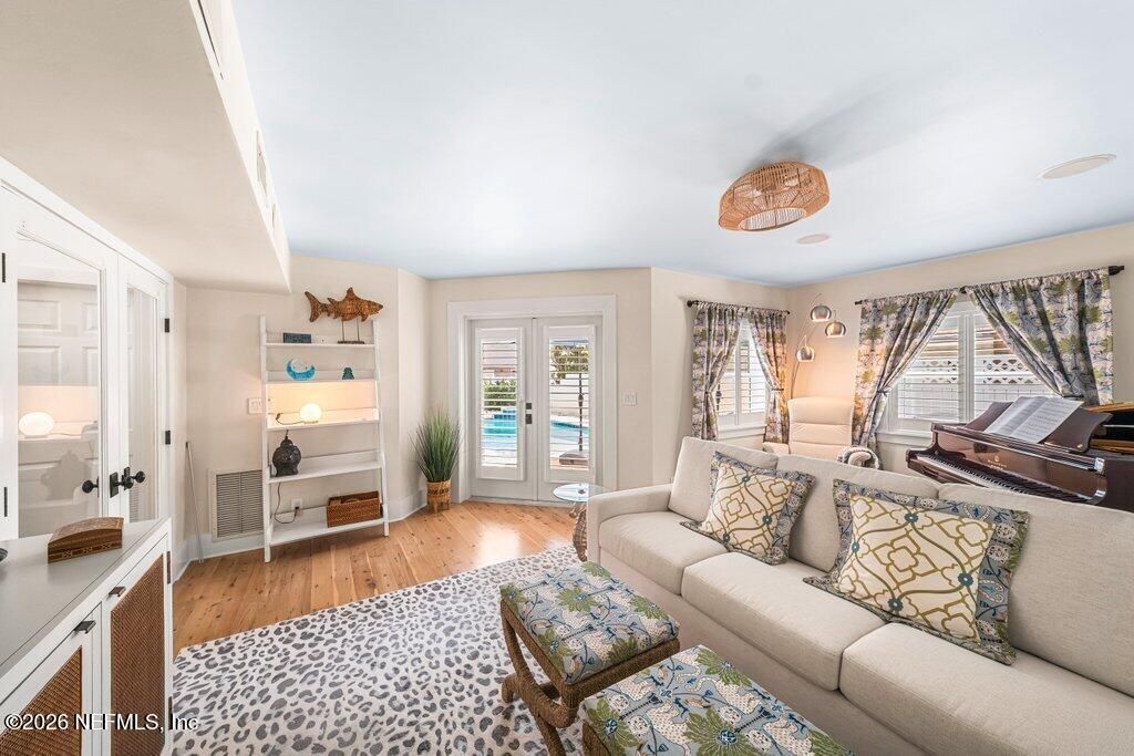 1960 Beach Avenue, Atlantic Beach, FL 32233 Photo