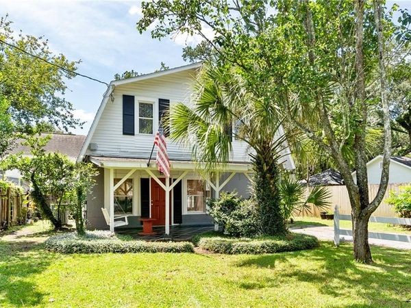 1753 New Hamilton Street, Mobile, AL 36604