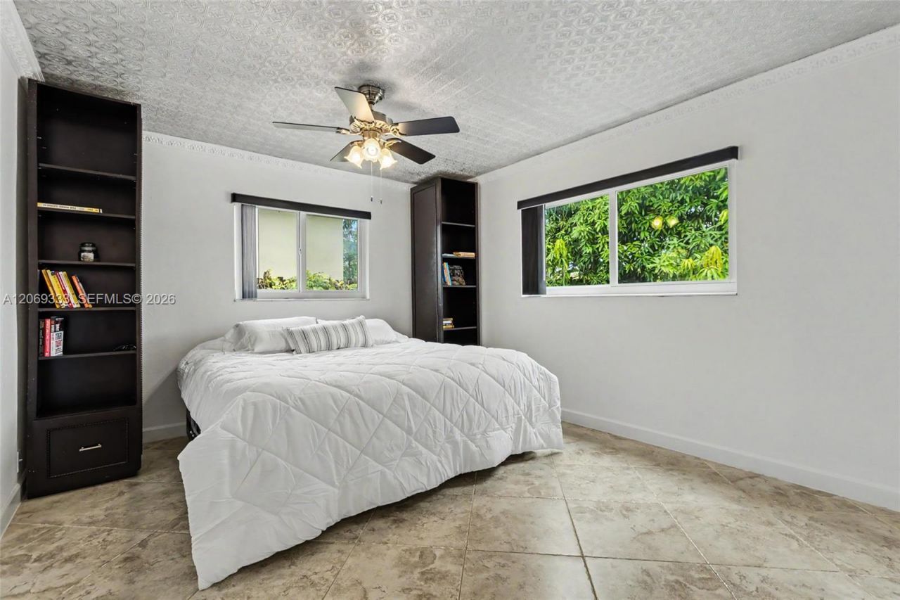 8460 SW 201st St, Cutler Bay, FL 33189 Photo