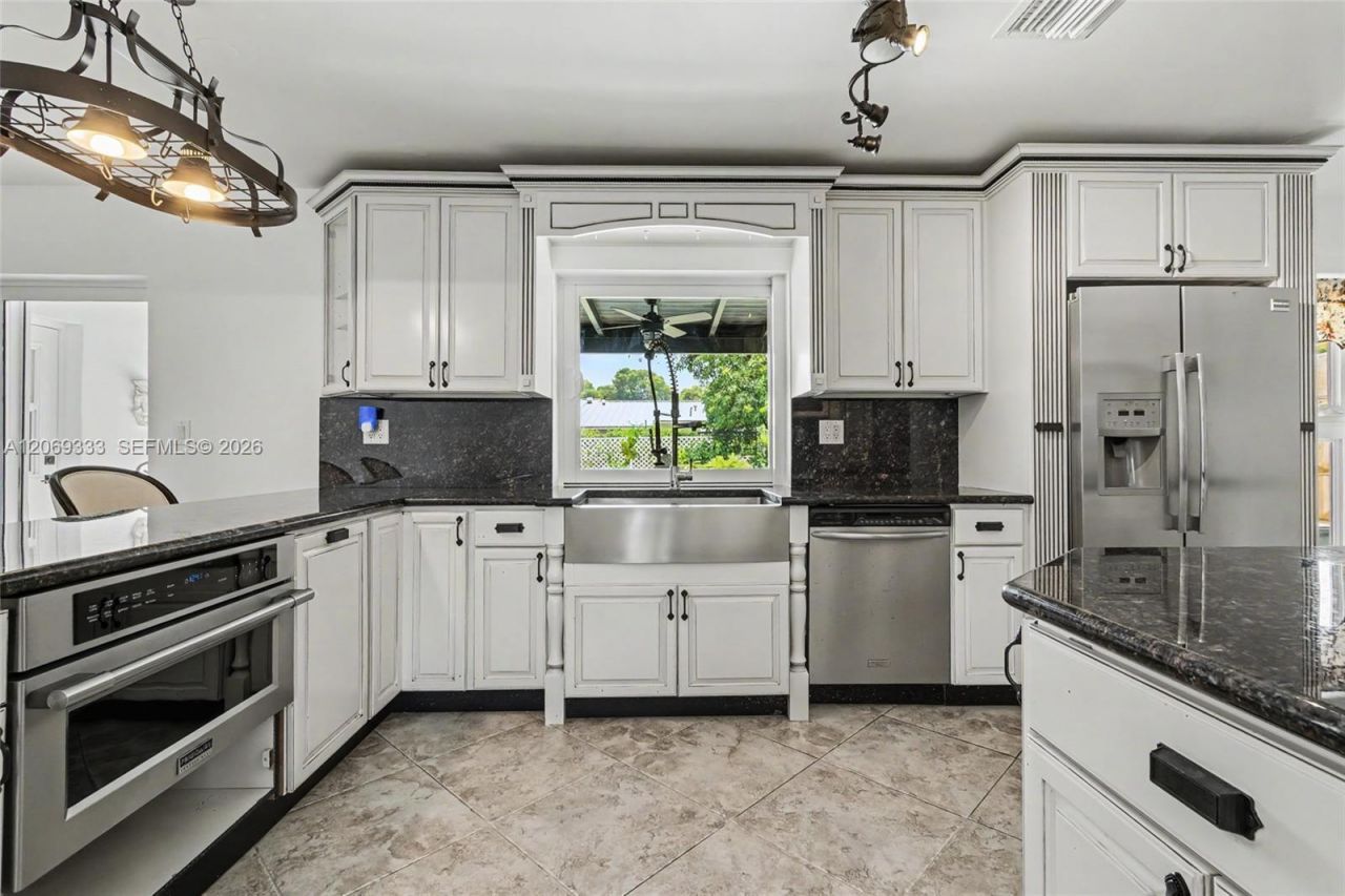 8460 SW 201st St, Cutler Bay, FL 33189 Photo
