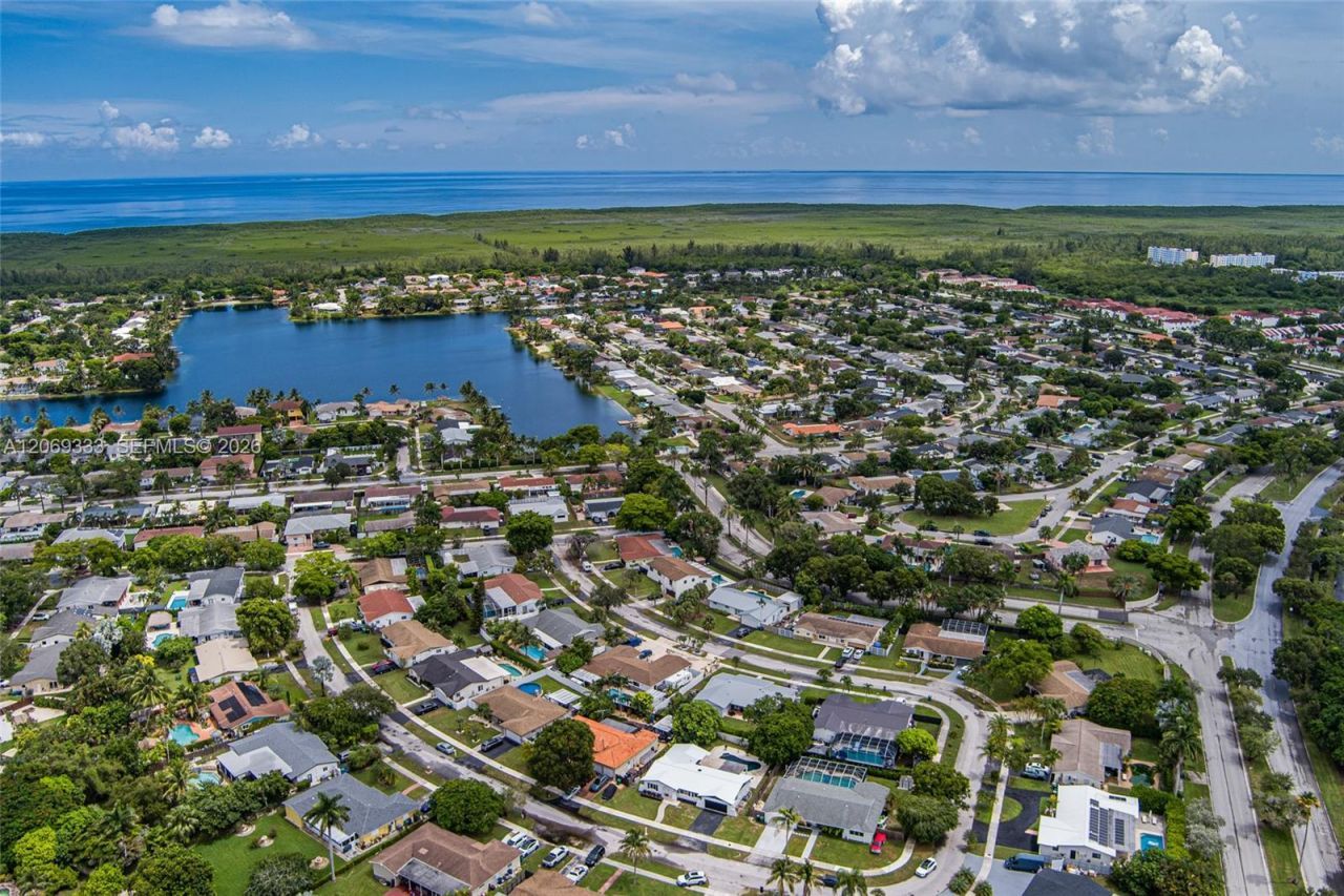 8460 SW 201st St, Cutler Bay, FL 33189 Photo
