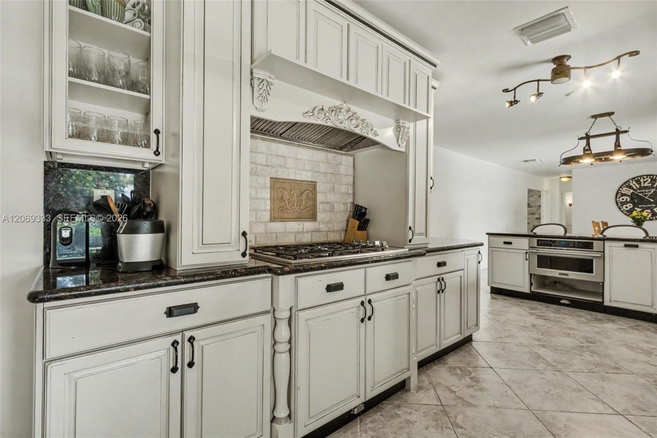 8460 SW 201st St, Cutler Bay, FL 33189 Photo