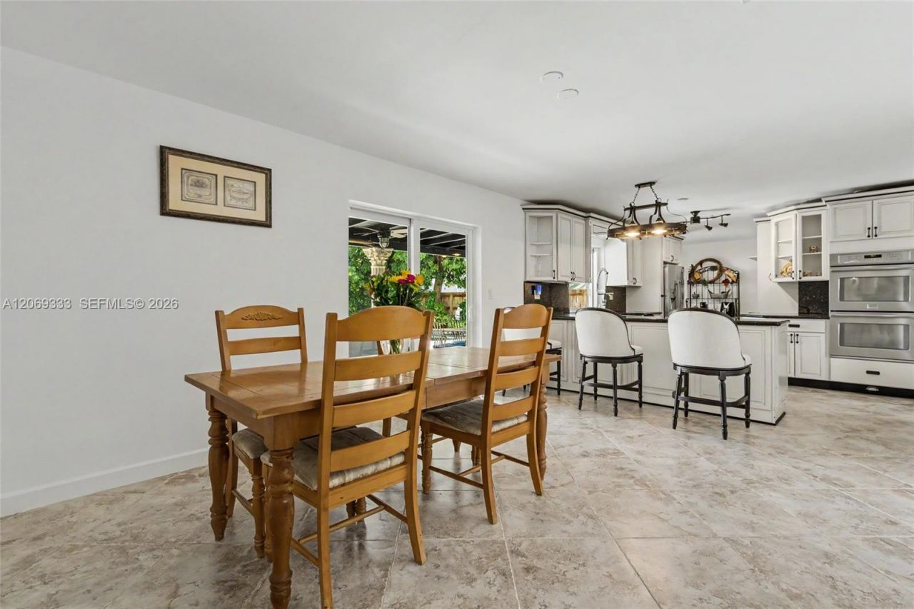 8460 SW 201st St, Cutler Bay, FL 33189 Photo