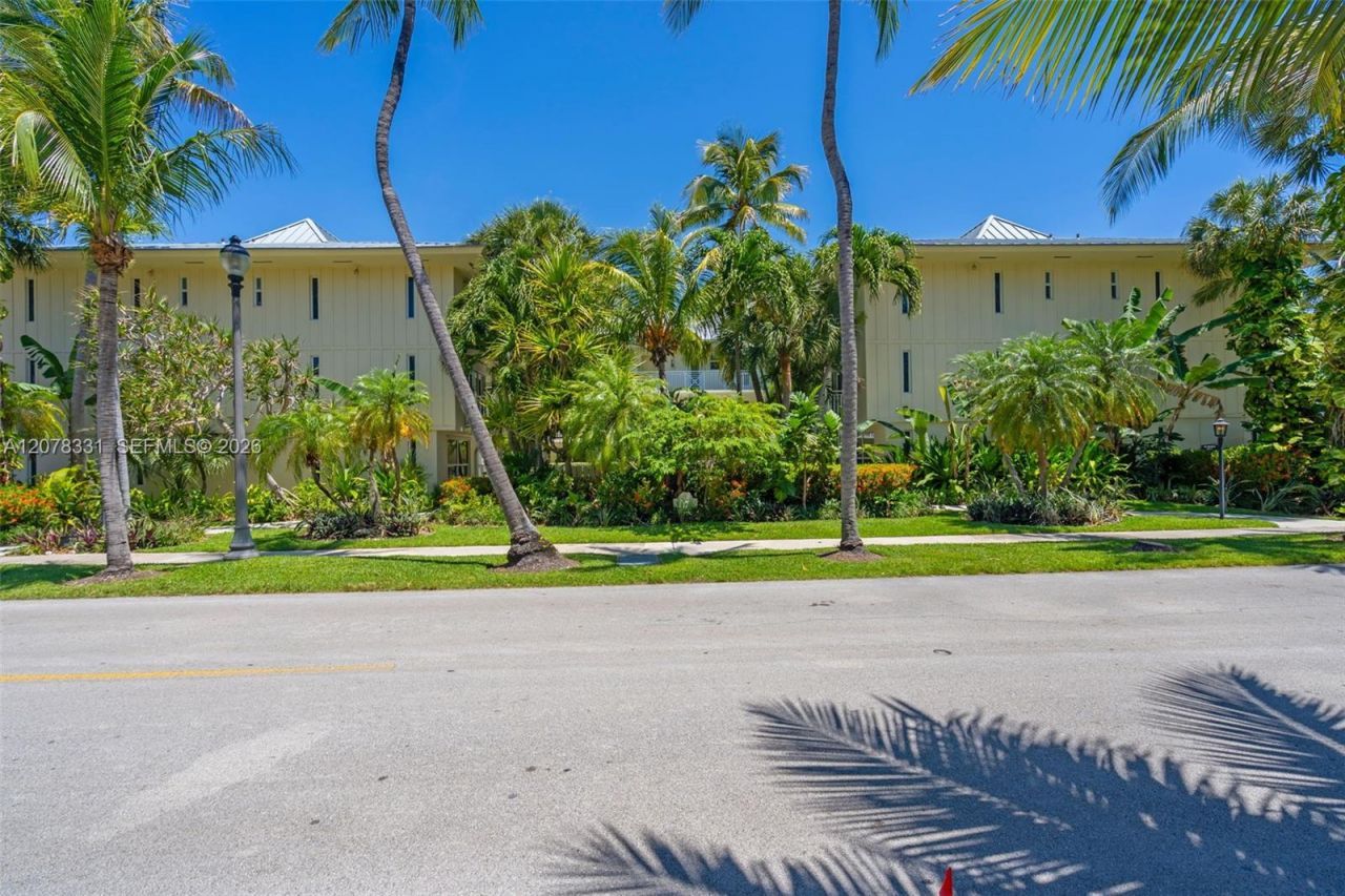 255 Sunrise Dr , Unit 309, Key Biscayne, FL 33149 Photo