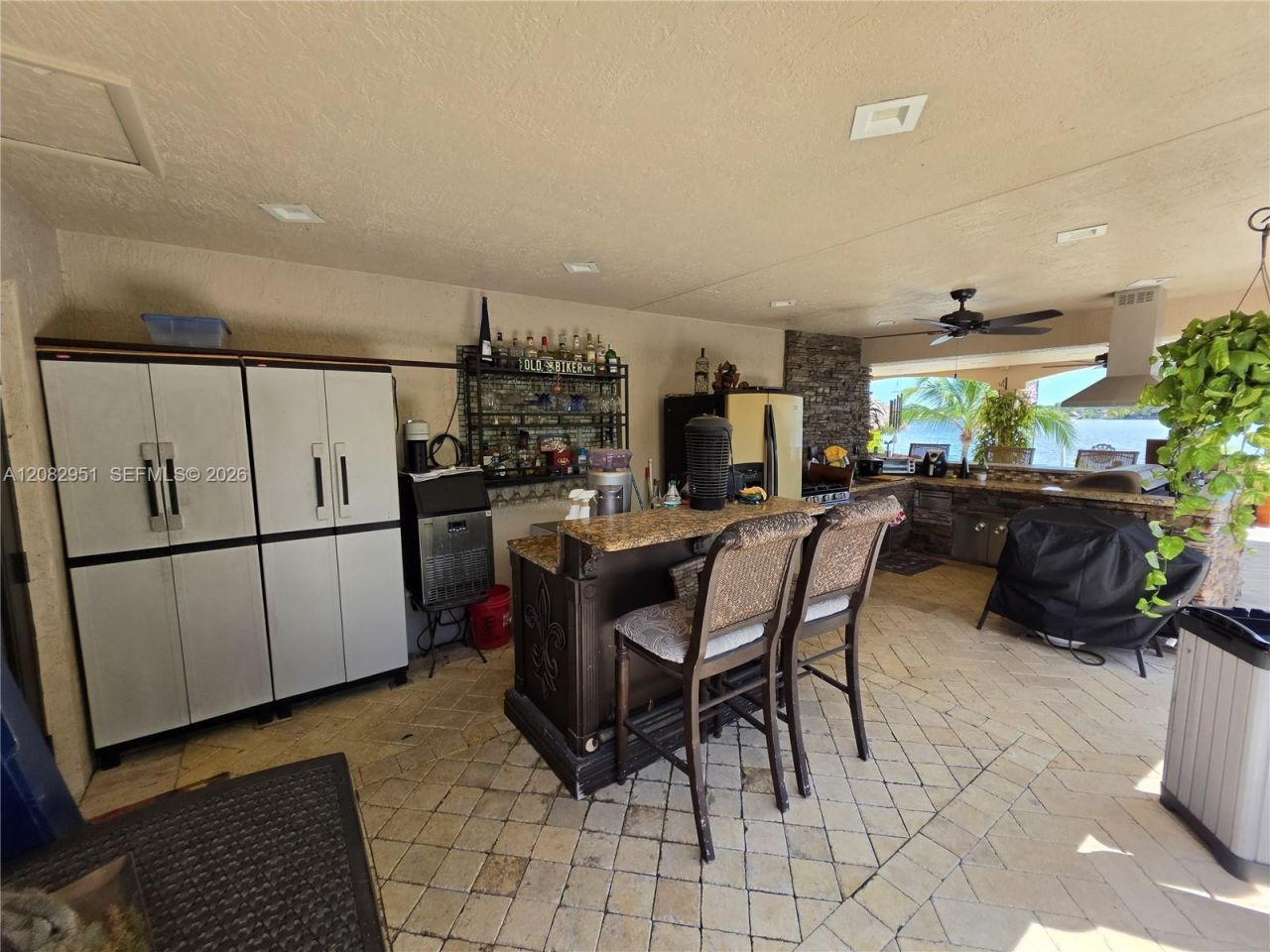 8450 NW 178th St, Hialeah, FL 33015 Photo