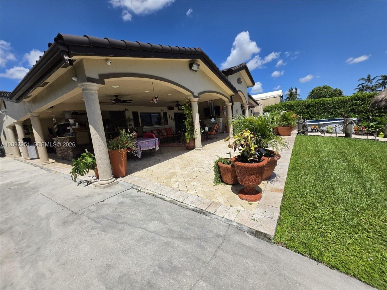 8450 NW 178th St, Hialeah, FL 33015 Photo