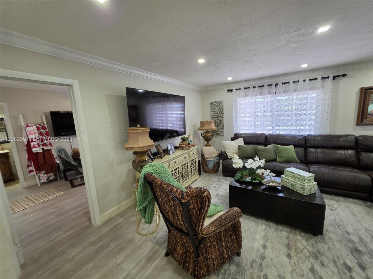 8450 NW 178th St, Hialeah, FL 33015 Photo