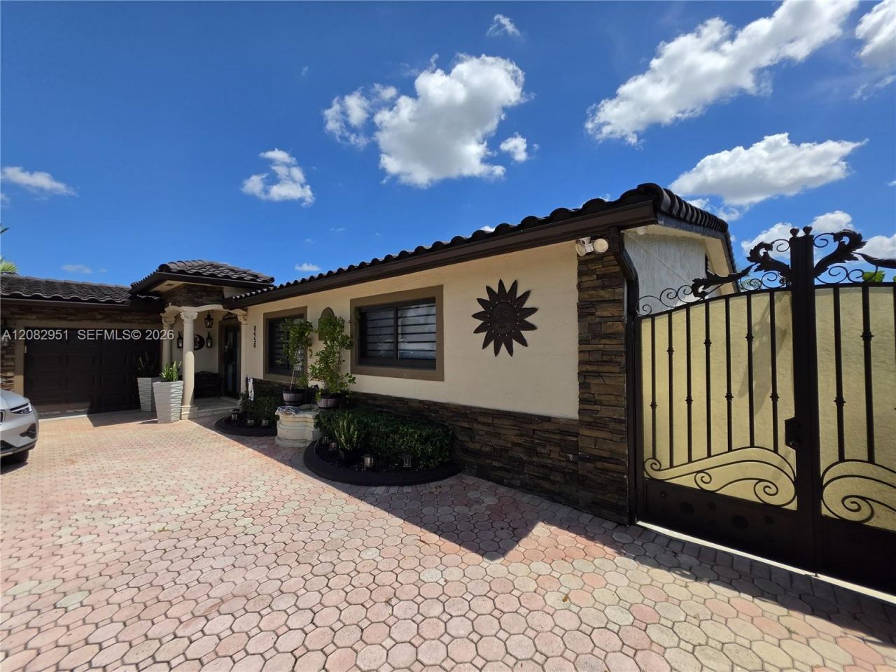 8450 NW 178th St, Hialeah, FL 33015 Photo
